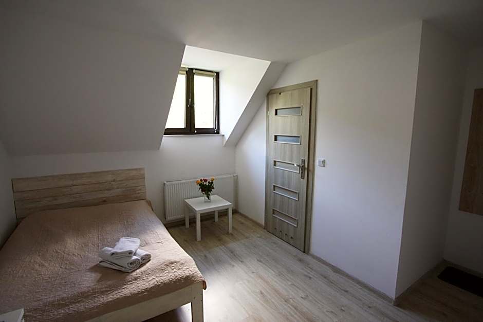 Pokoje Nadrzeczna 45