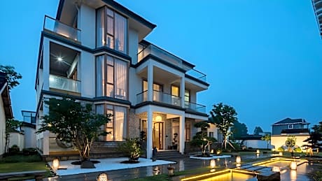 Floral Hotel · Xinghui B&B