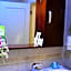Comfort Hotel Suites
