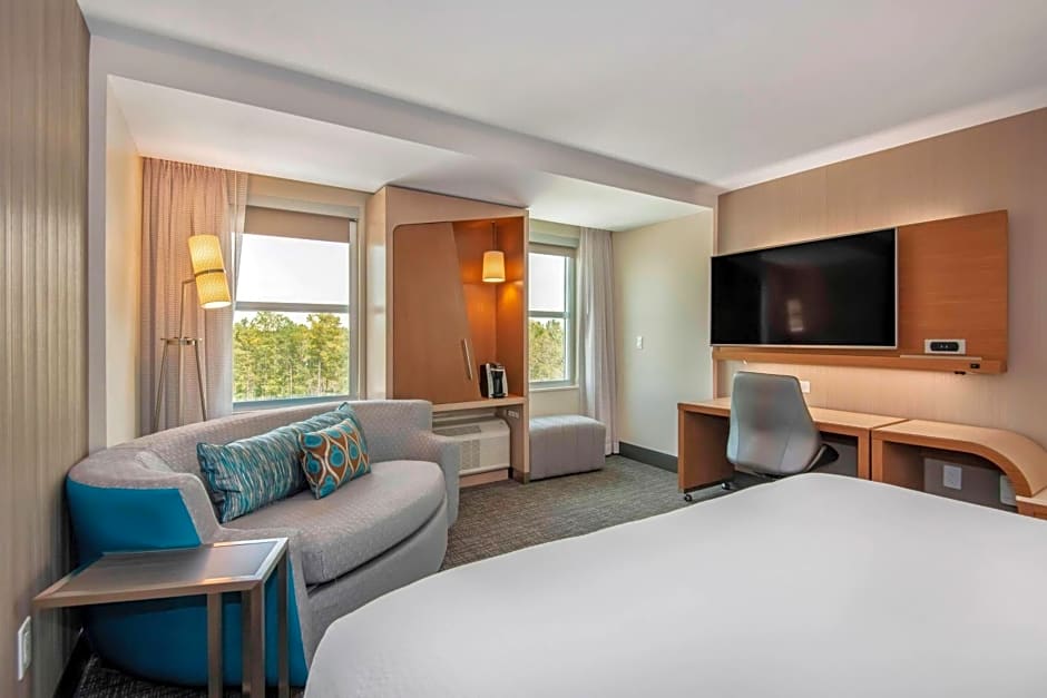 Courtyard by Marriott Raleigh Cary/Parkside Town Commons