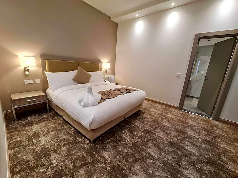 Gloria Hotel & Suites