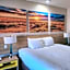Days Inn & Suites by Wyndham Katy