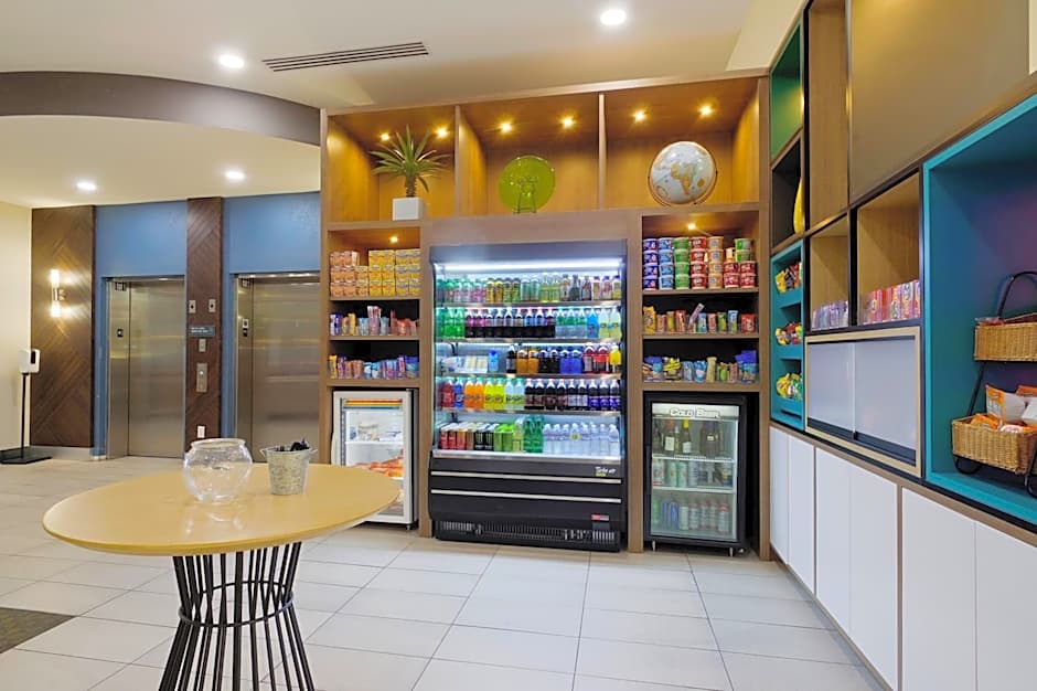 Holiday Inn Phoenix Airport By IHG