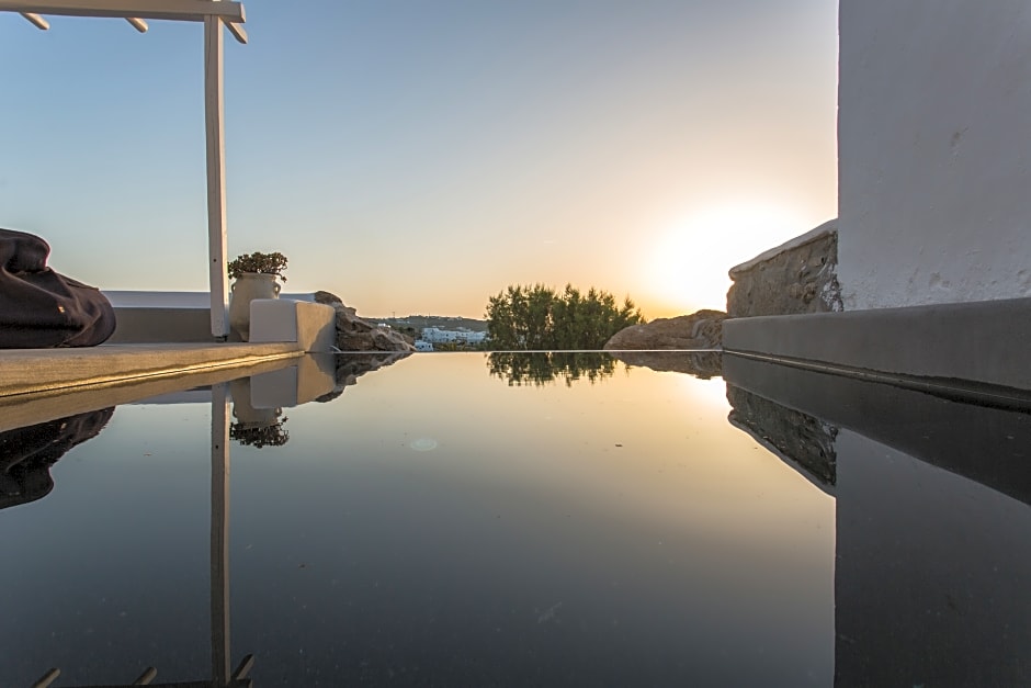 Photo 1 of 17 of Honeymoon Suite, Sea View