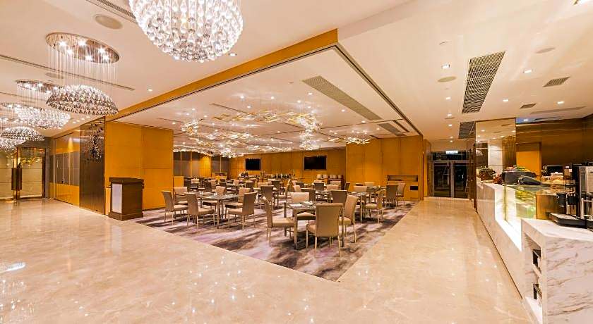 Kowloon Harbourfront Hotel