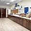 Holiday Inn Express & Suites Knoxville-Clinton By IHG