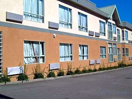 Motel 6 Surrey, BC