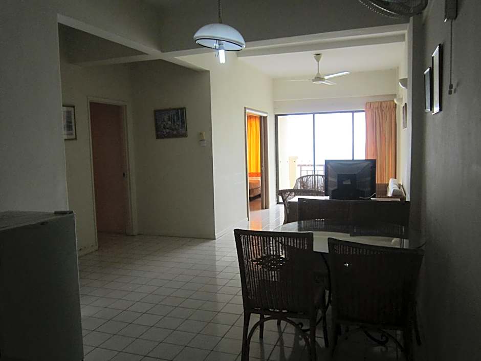 Paradise Lagoon Apartment