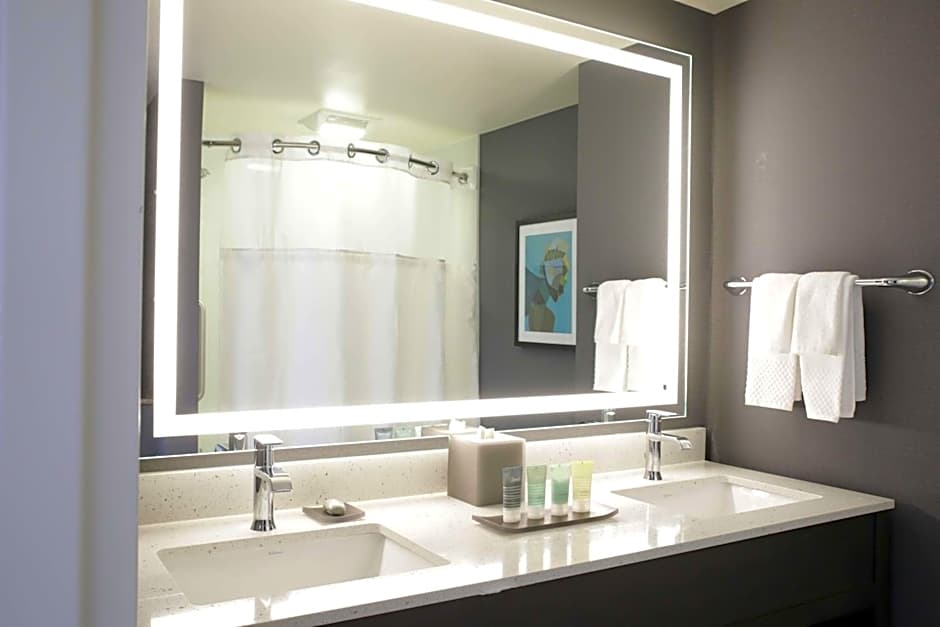 The Rewind West Des Moines, Tapestry Collection by Hilton