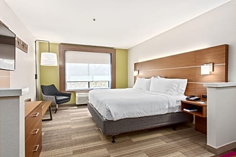 Executive King Bed