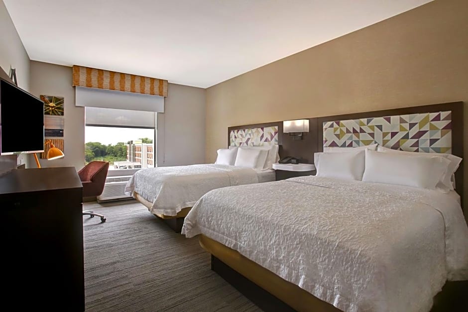 Hampton Inn By Hilton & Suites Dallas-Desoto