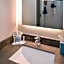 Fairfield Inn & Suites by Marriott Arlington Near Six Flags
