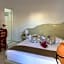 Philoxenia Hotel & Studios