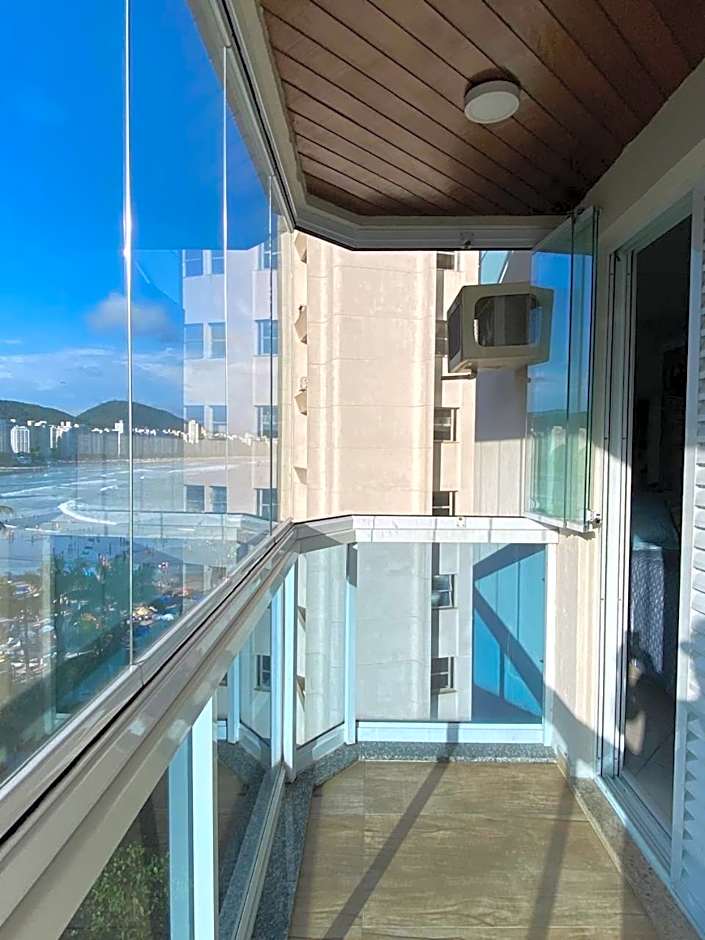 Apartamento no Guarujá com vista para o mar - Praia das Astúrias