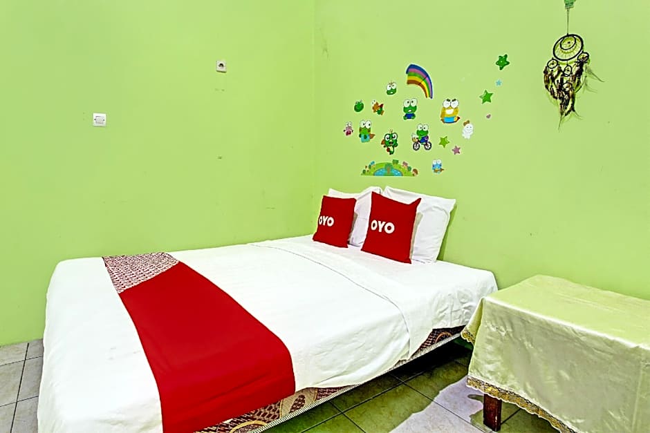 Hotel O Cahyo Kost 1