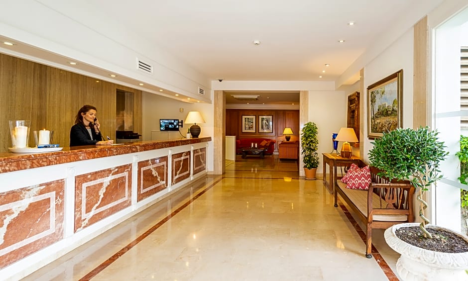 Hotel y Apartamentos Casablanca