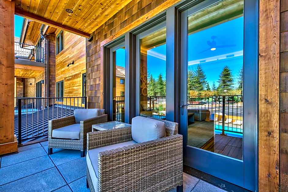 Zalanta - Lake Tahoe