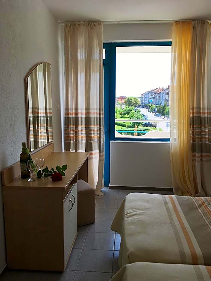 Alba Family Club Hotel