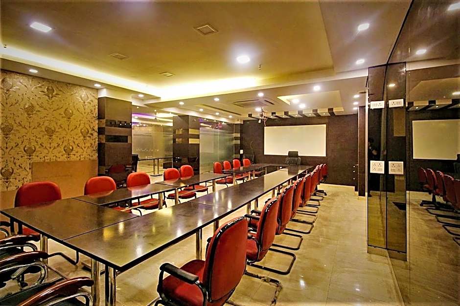 FabHotel Arihant Inn