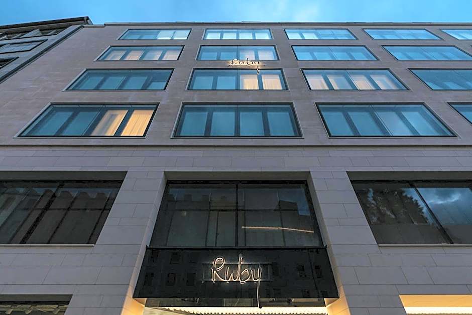 Ruby Rosi Hotel Munich