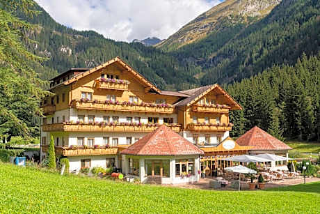 Alpenhotel Badmeister