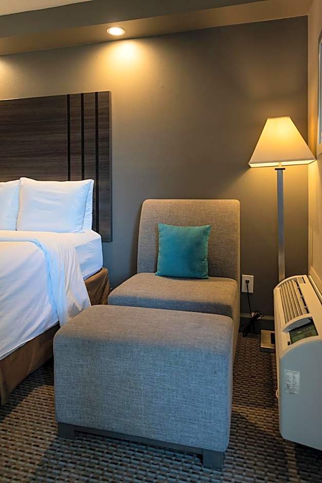 GreenTree Inn & Suites Los Angeles - Alhambra - Pasadena