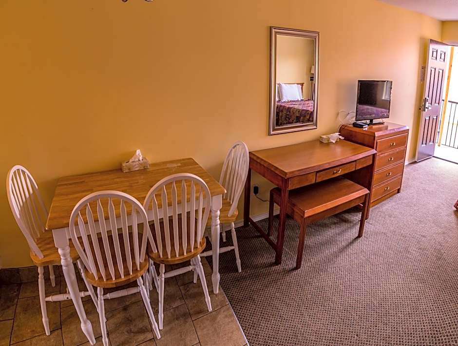 Sahara Courtyard Inn Penticton