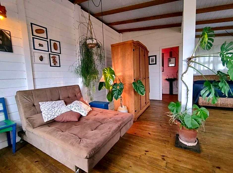 Cabana com vista mar, nascer do sol e lua cheia