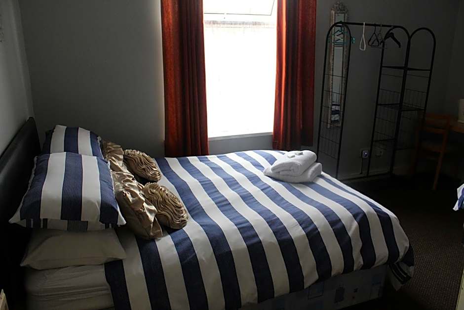 The Vale Apart Hotel