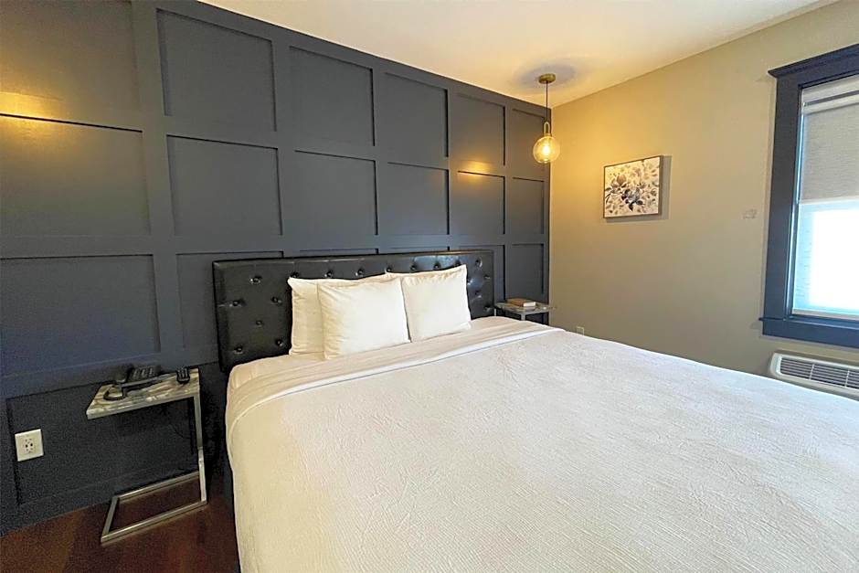 Chateau Hotel and Conference Center