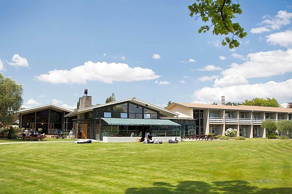 Wanaka Hotel