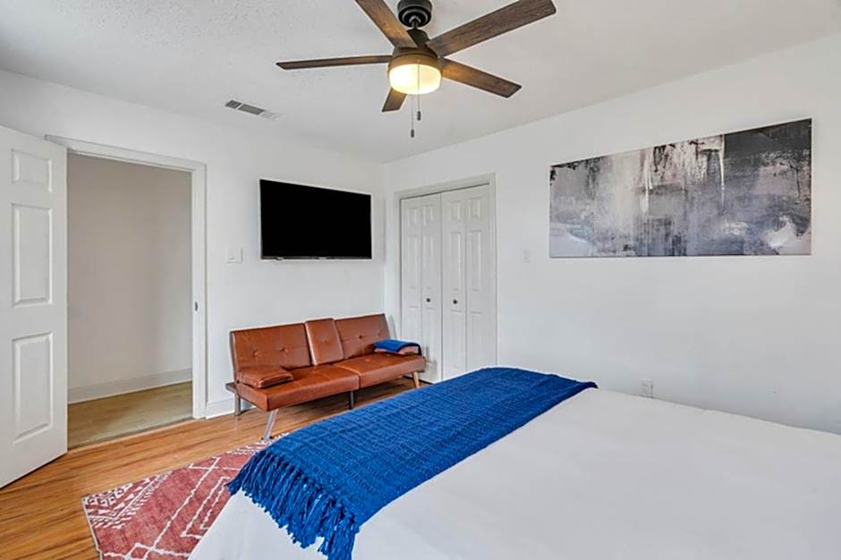 Mid-city Muse W Pool -spacious 5br Minutes To Fq