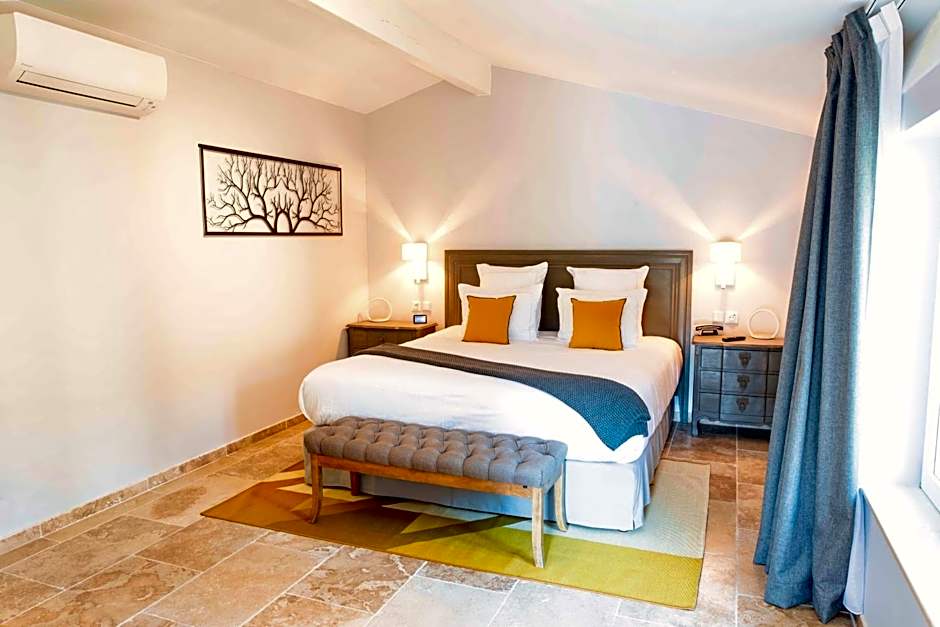 Domaine Ribiera, Hotel 5 Etoiles, SPA & Golf - Forcalquier