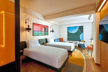 Twin Room with Atrium View
