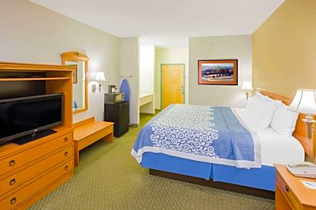 King Room - Disability Access/Non-Smoking