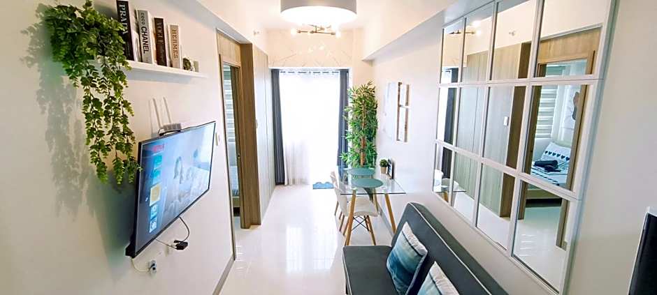 SMDC Coast Residences near PICC World Trade Center MOA
