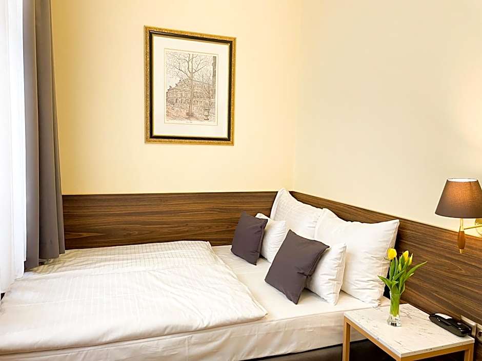 City Pension Stephansplatz I Self Check In I AC in all rooms