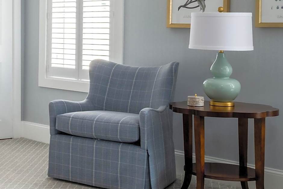 The Oaks Waterfront Hotel