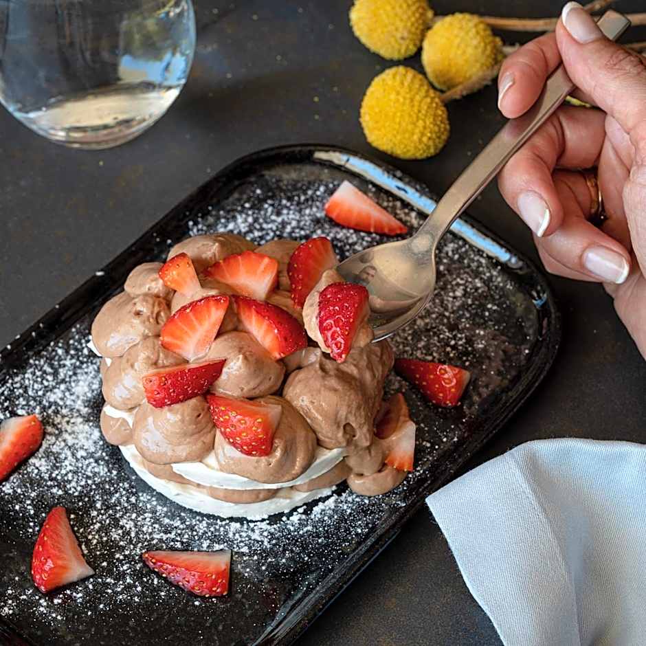 Somewhere Vouliagmeni