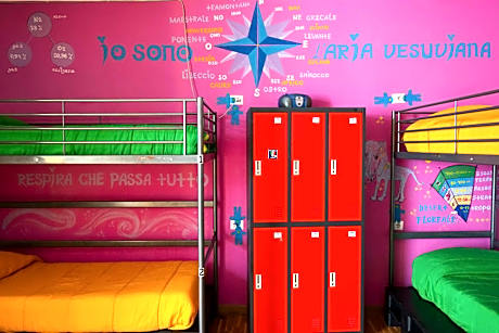 Bed in 8-Bed Mixed Dormitory Room