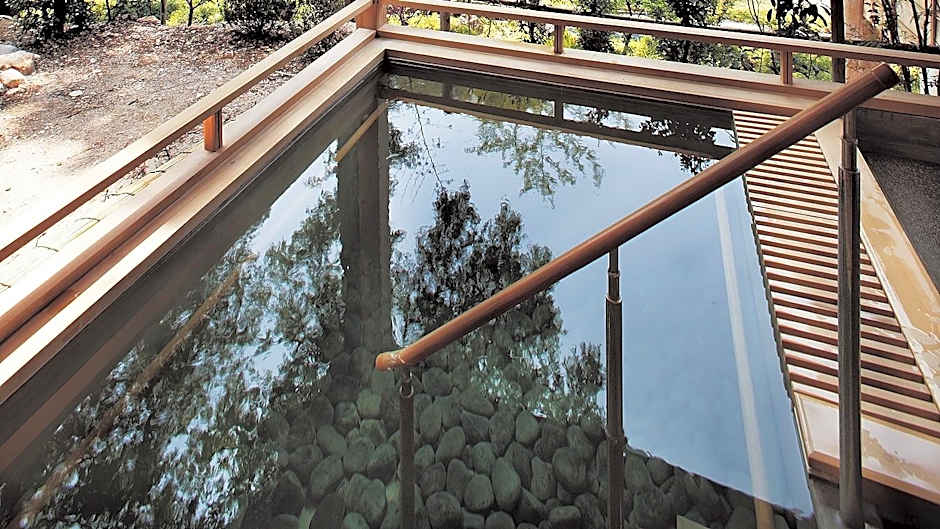 Echigonagano Onsen Myosenwaraku Rankeiso