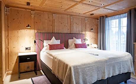 Single Room Chalet Style