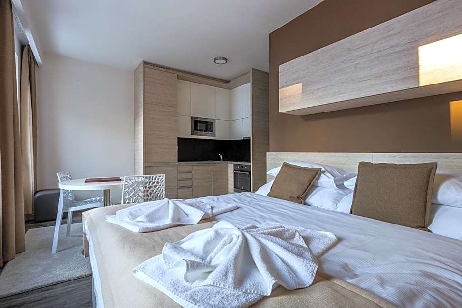 HOTEL PECR WELL