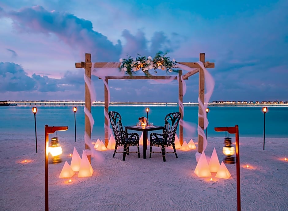 Saii Lagoon Maldives, Curio Collection By Hilton