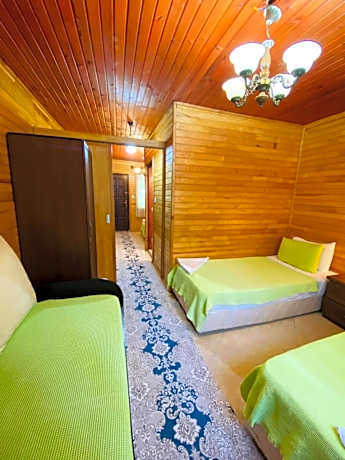 Bungalow with Garden View