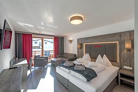 Superior Double Room with Balcony