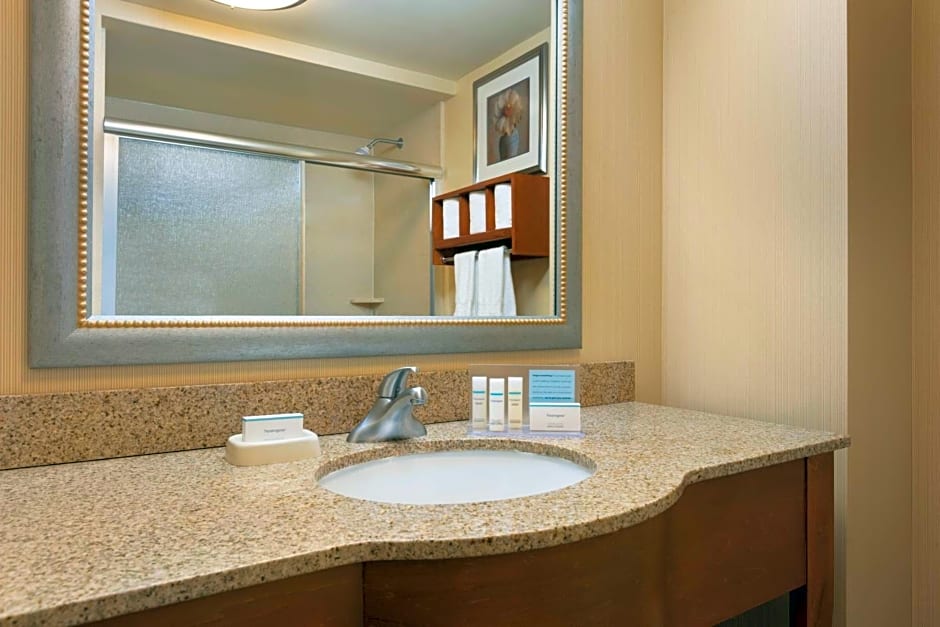 Hampton Inn By Hilton New York - Laguardia Airport