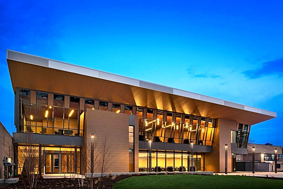 Delta Hotels by Marriott Muskegon Convention Center