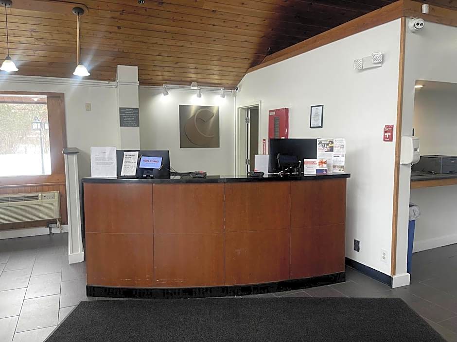 Comfort Inn & Suites Syracuse-Carrier Circle