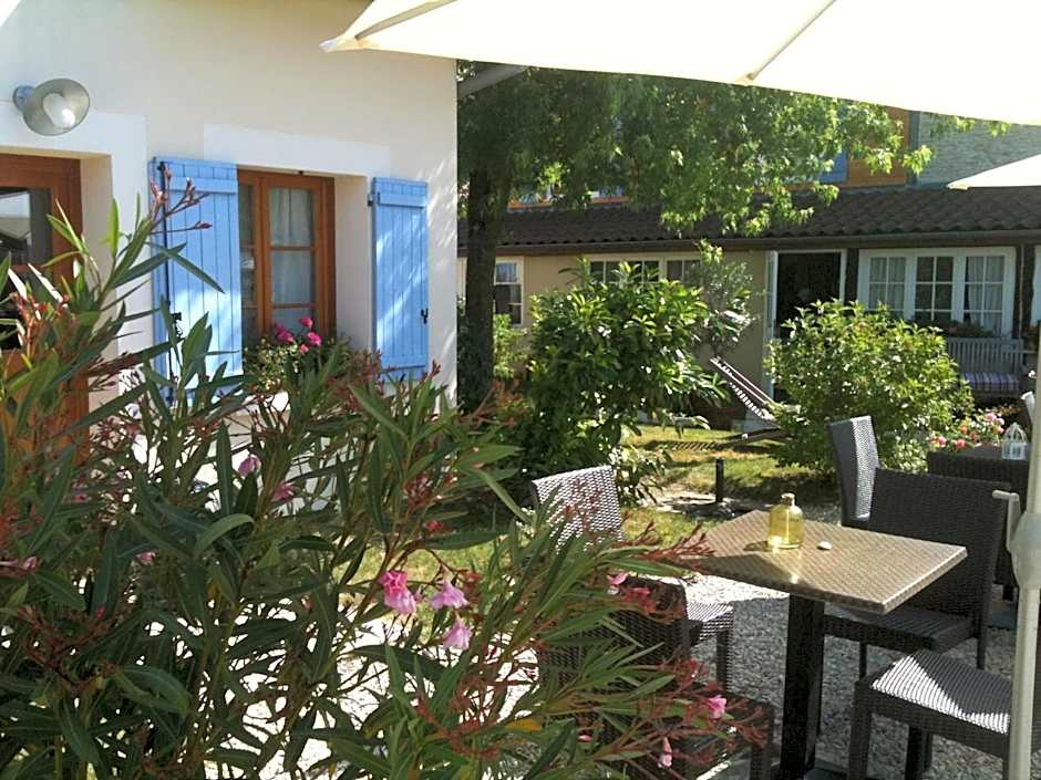 Logis Hotel La Grange Du Relais